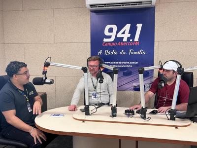 Novo diretor do Campus da Faculdade Campo Real visita a Campo Aberto FM e projeta ano letivo de 2026